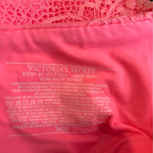 Victoria’s Secret bra like new - Picture 3 of 3